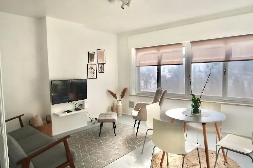 Ground Floor Apartment/Wi-Fi+Free Parking Oostende Appartement