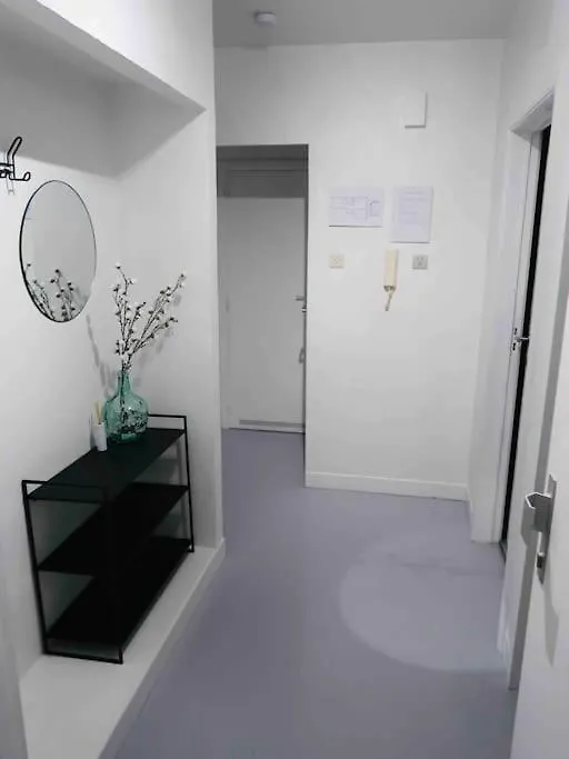 Ground Floor Apartment/Wi-Fi+Free Parking Οστένδη Διαμέρισμα